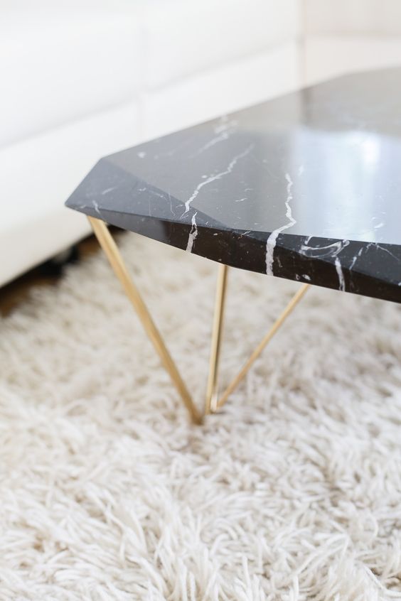 журнальный столик из мрамора